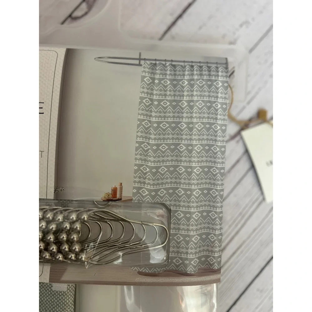 Lily‎ and Birdie 14 Piece Shower Set Sage Green Geometric
